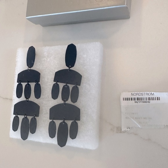 Kendra Scott Matte Navy Metal Earrings, NWT - Picture 2 of 8